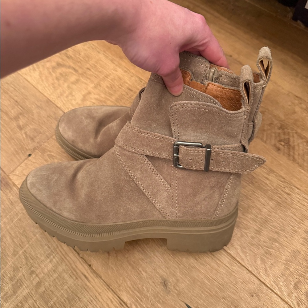 Lucky Brand Tan Ankle Boots